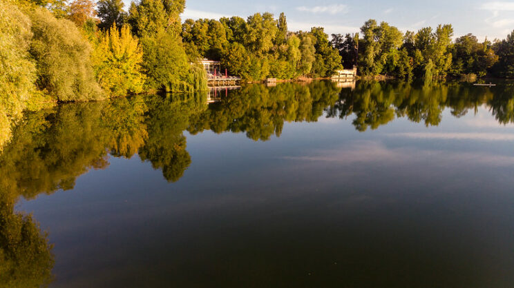 Weißer See in der Nähe vom tagungswerk